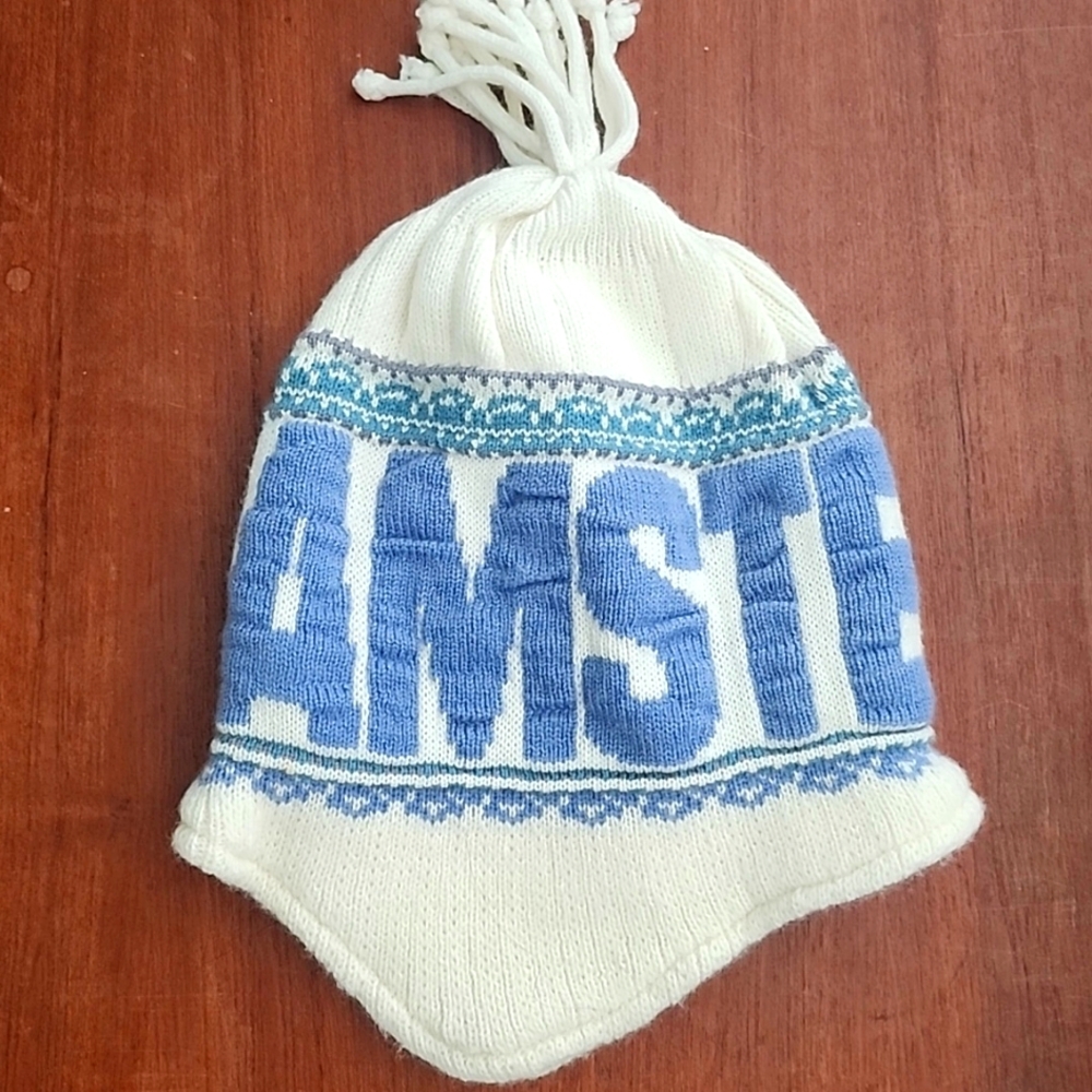 Amsterdam earwarmer beanie